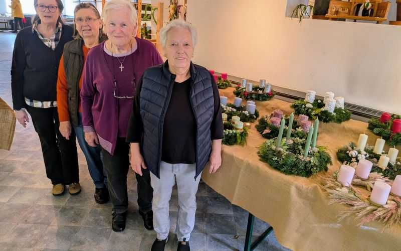 den wunderbaren nimmermüden Damen der Purbacher Bastelrunde