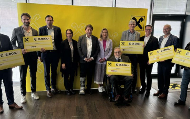 der Raiffeisenlandesbank Burgenland für die Aktion „Sparen statt Geschenke“