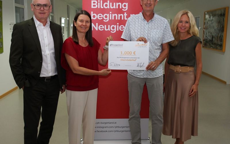 Rektorin Sabine Weisz, stellvertretend für die Private Pädagogische Hochschule Burgenland,