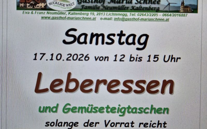Leberessen und Gemüseteigtaschen